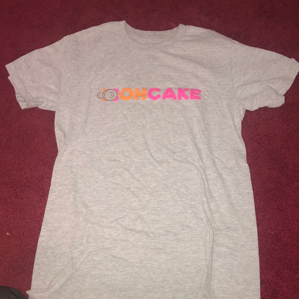 Ohcake grey shirt size small